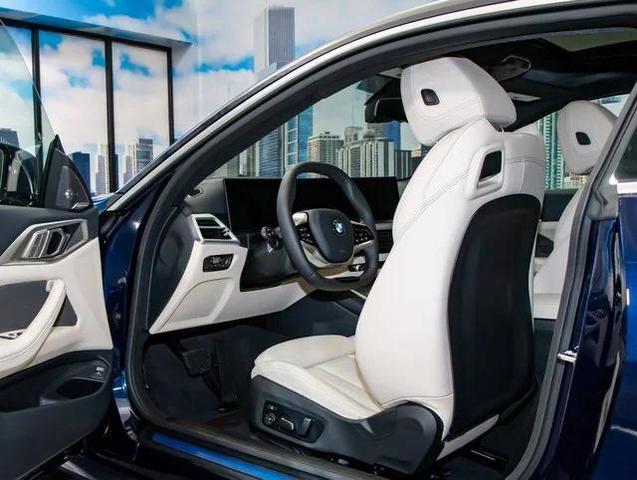 Photo of 2026 Blue BMW 430