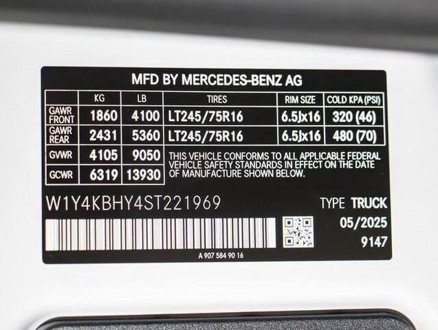 Photo of 2025 Arctic White Mercedes-Benz Sprinter 2500