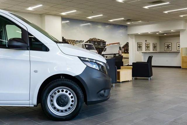 Photo of 2025 Arctic White Mercedes-Benz Sprinter 2500