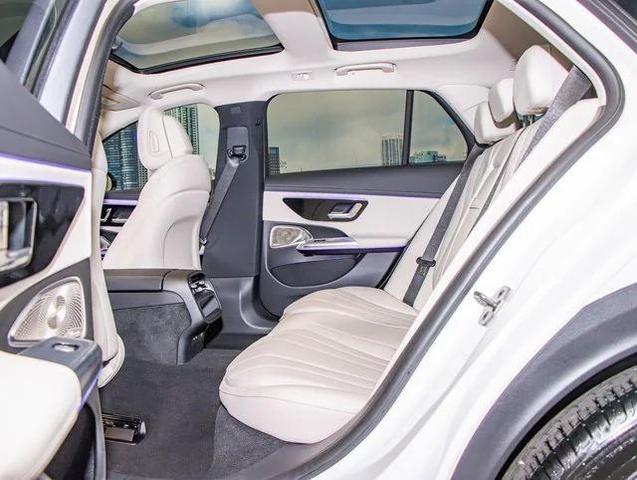 Photo of 2025 Polar White Mercedes-Benz E-Class