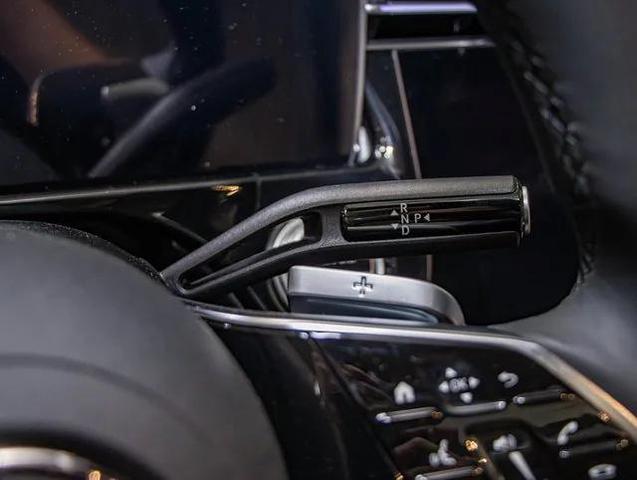 Photo of 2025 Polar White Mercedes-Benz E-Class