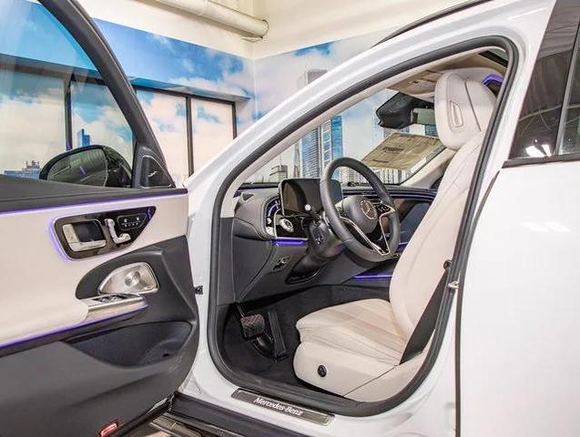 Photo of 2025 Polar White Mercedes-Benz E-Class