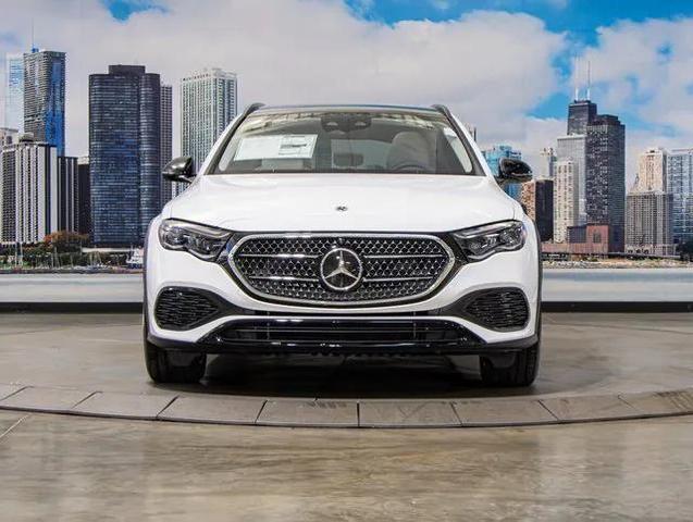 Photo of 2025 Polar White Mercedes-Benz E-Class