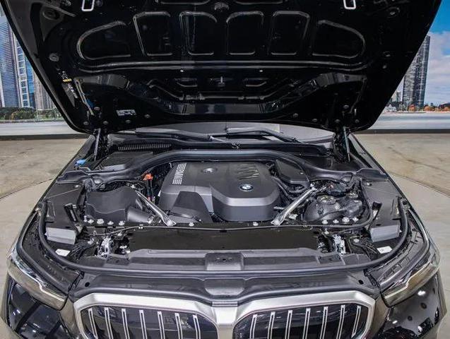 Photo of 2026 Black Sapphire Metallic BMW 530