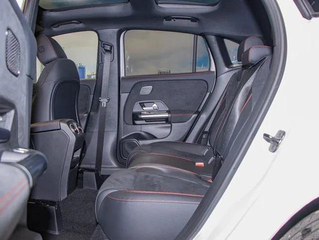 Photo of 2025 Polar White Mercedes-Benz GLA 250
