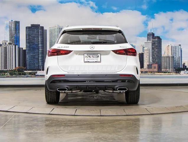 Photo of 2025 Polar White Mercedes-Benz GLA 250