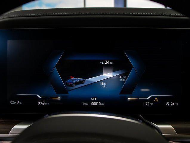 Photo of 2025 Carbon Black Metallic BMW i7