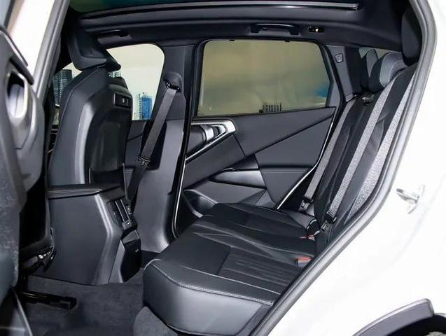 Photo of 2026 Alpine White BMW X3