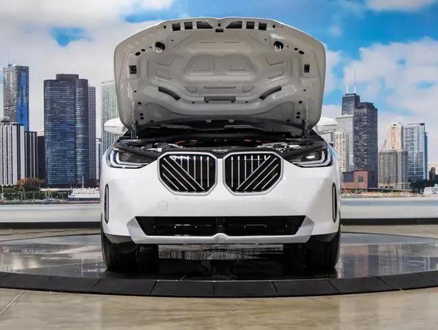 Photo of 2026 Alpine White BMW X3
