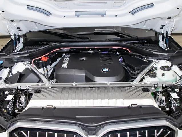 Photo of 2026 Alpine White BMW X3