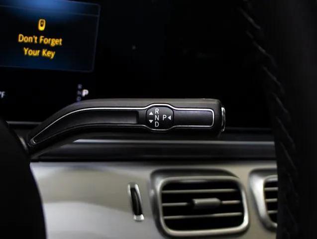 Photo of 2025 Obsidian Black Metallic Mercedes-Benz GLE 450