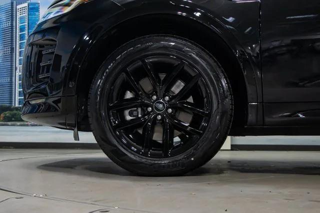 Photo of 2024 Santorini Black Land Rover Discovery Sport