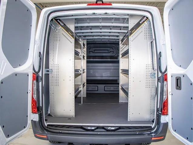 Photo of 2025 Arctic White Mercedes-Benz Sprinter 2500