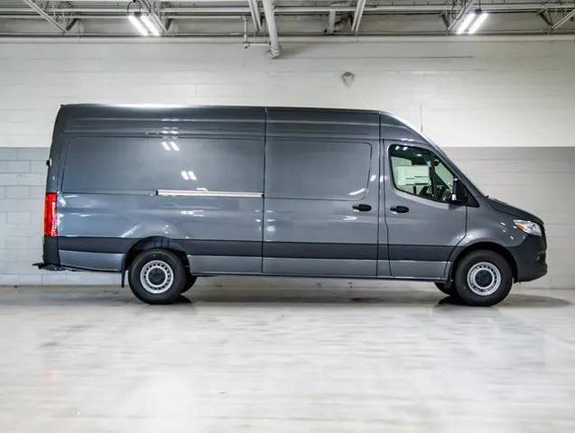 Photo of 2025 Selenite Gray Metallic Mercedes-Benz Sprinter 2500