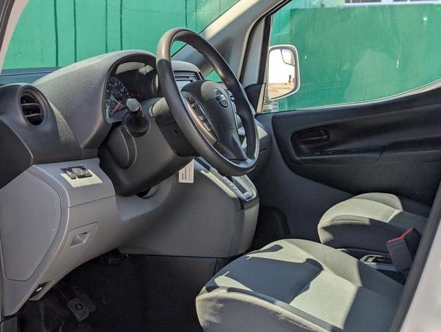 Photo of 2019 Brilliant Silver Metallic Nissan NV200