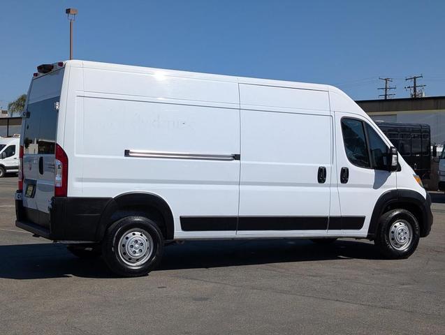 Photo of 2023 Bright White Clearcoat RAM ProMaster 2500
