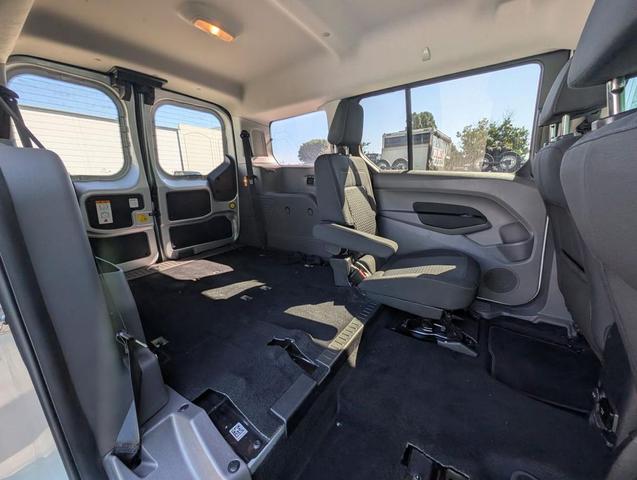 Photo of 2019 Silver Ford Transit Connect
