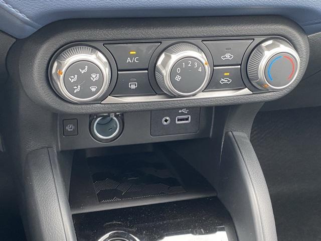 Photo of 2025 Super Black Nissan Versa