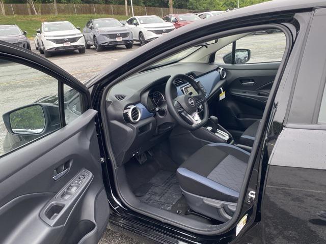 Photo of 2025 Super Black Nissan Versa