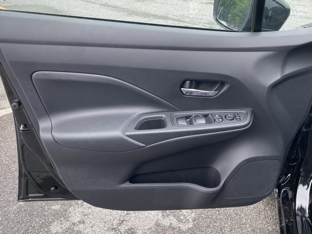 Photo of 2025 Super Black Nissan Versa