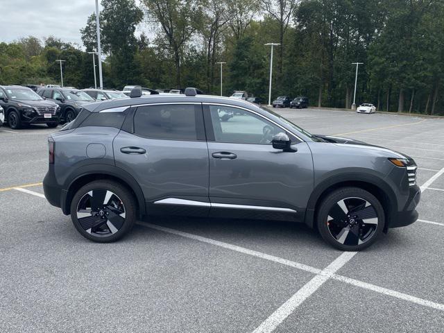 Photo of 2026 Gun Metallic Nissan Kicks