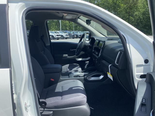 Photo of 2025 Glacier White Nissan Frontier