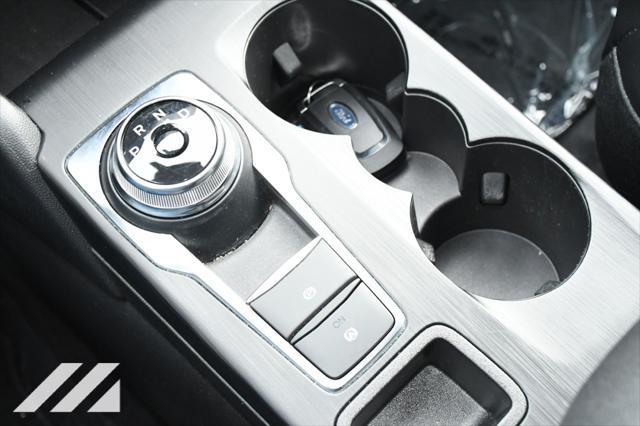Photo of 2024 Silver Metallic Ford Escape