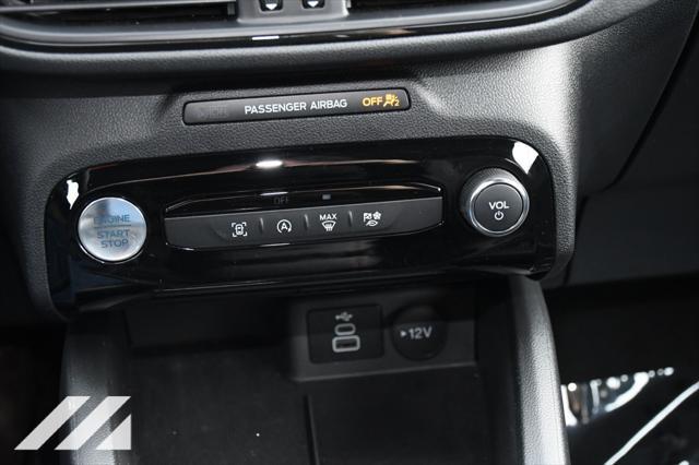 Photo of 2024 Silver Metallic Ford Escape