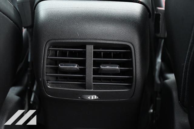 Photo of 2024 Silver Metallic Ford Escape
