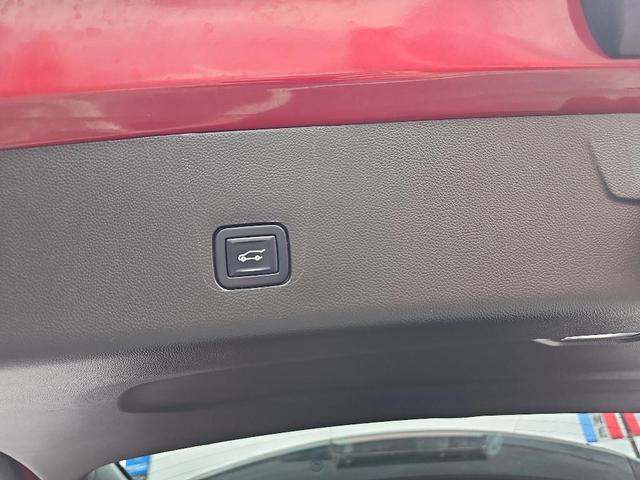 Photo of 2022 Cherry Red Tintcoat Chevrolet Traverse
