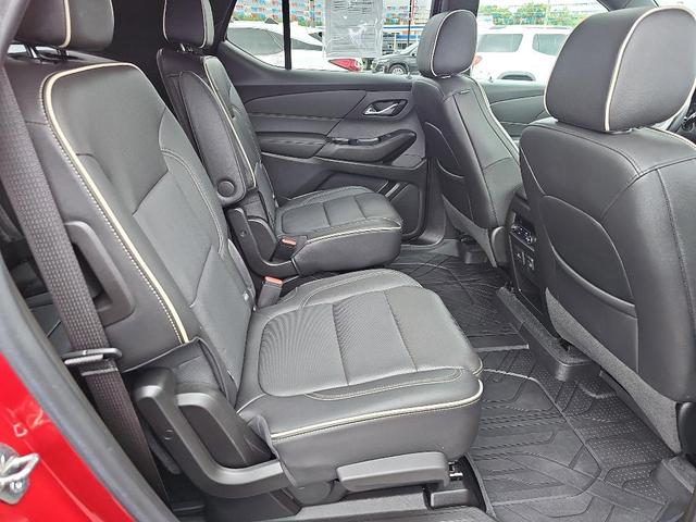 Photo of 2022 Cherry Red Tintcoat Chevrolet Traverse