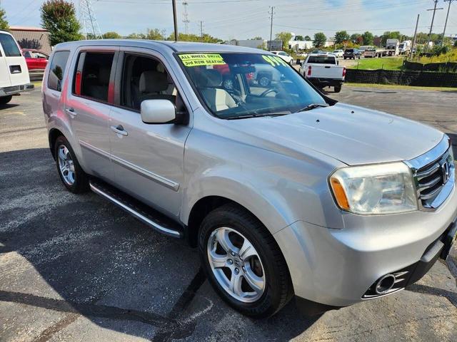 Photo of 2012 Silver Honda Pilot