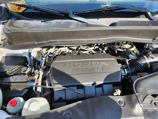 Photo of 2012 Silver Honda Pilot
