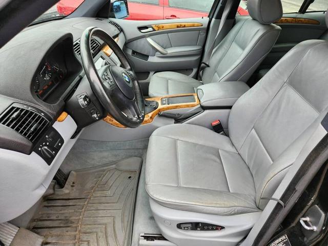 Photo of 2003 Black BMW X5