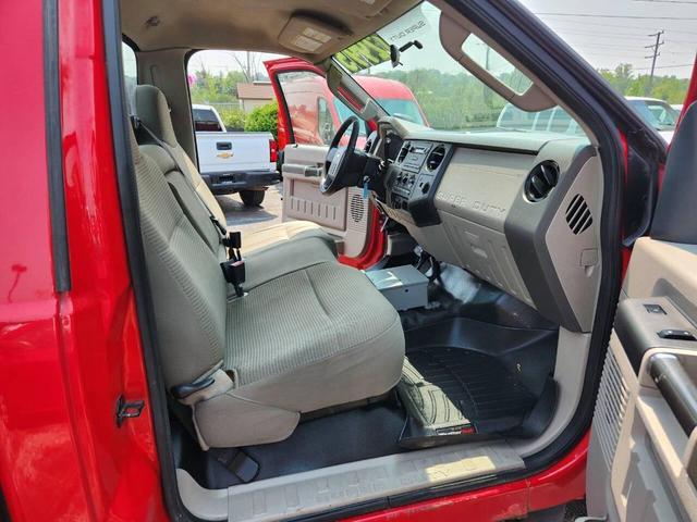 Photo of 2009 Red Ford F-250