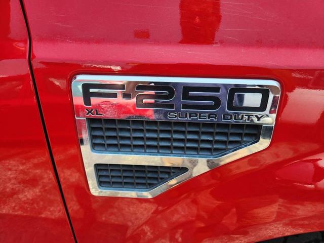 Photo of 2009 Red Ford F-250