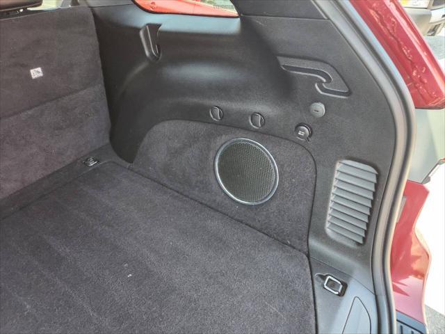 Photo of 2015 Red Jeep Grand Cherokee
