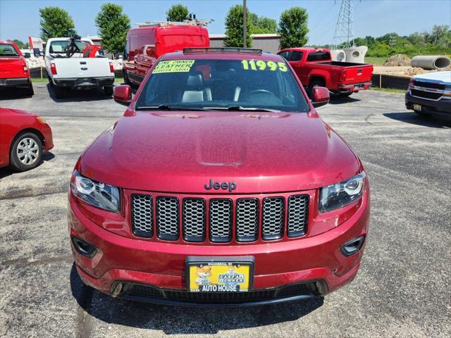Photo of 2015 Red Jeep Grand Cherokee