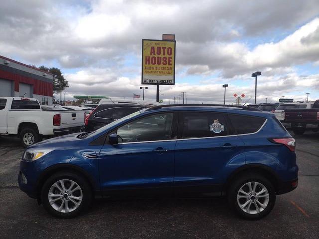Photo of 2018 Blue Ford Escape