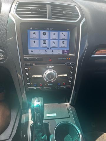Photo of 2017 Shadow Black Ford Explorer
