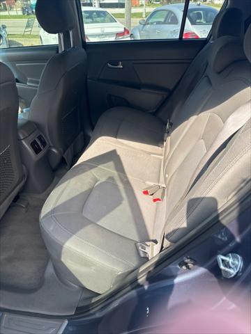 Photo of 2015 GREY Kia Sportage