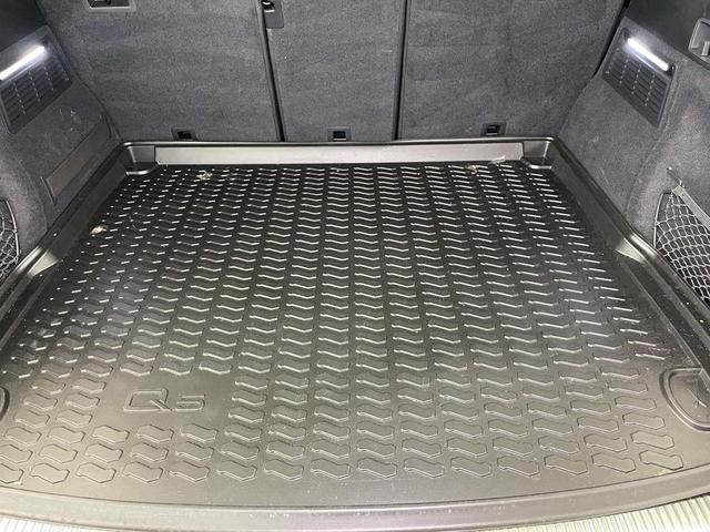 Photo of 2025 Daytona Gray Pearl Effect Audi Q5