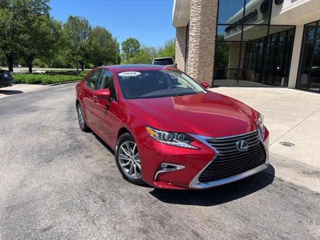 2016 Lexus Es 300h