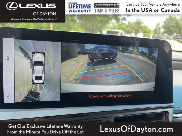 Photo of 2024 Moonbeam Beige Metallic Lexus ES 300h