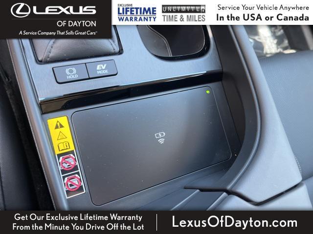 Photo of 2024 Moonbeam Beige Metallic Lexus ES 300h
