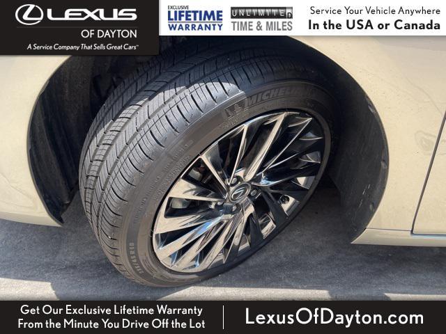Photo of 2024 Moonbeam Beige Metallic Lexus ES 300h