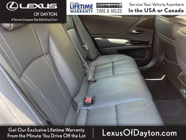 Photo of 2024 Moonbeam Beige Metallic Lexus ES 300h