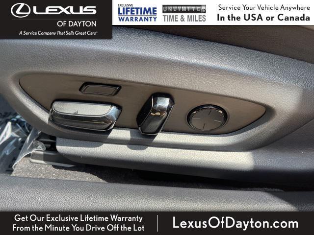 Photo of 2024 Moonbeam Beige Metallic Lexus ES 300h