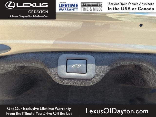 Photo of 2024 Moonbeam Beige Metallic Lexus ES 300h