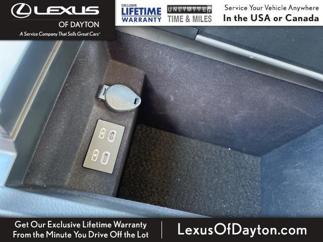 Photo of 2024 Moonbeam Beige Metallic Lexus ES 300h